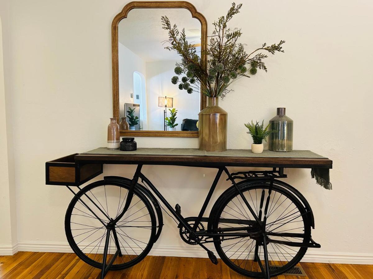 Home Sweet Idahome, Feels Like Home With All The Decor You Wish You Could Afford King Bed In Master, Fully Fenced Dog Friendly Yard, A Few Blocks From Bsu And Downtown Boise, Your Perfect Stay! Екстериор снимка